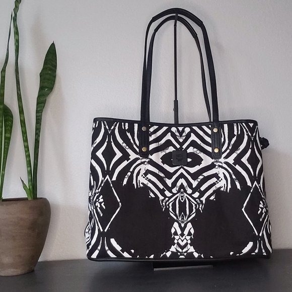 ‼️SOLD‼️MCM Reversible Shopper Tote - Bubblegum Pink Visetos Rare Interior - Picture 10 of 16